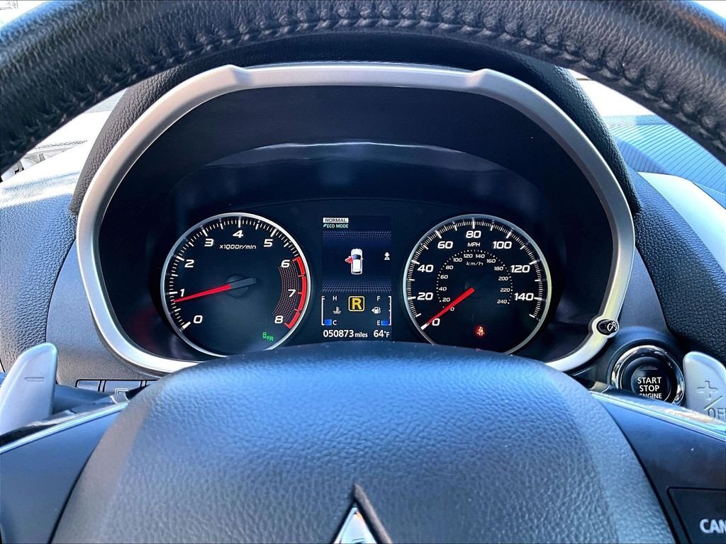 Used 2024 Bronze Metallic Mitsubishi SE image 25