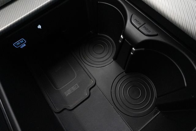 Certified Used 2025 Black Hyundai SEL image 22