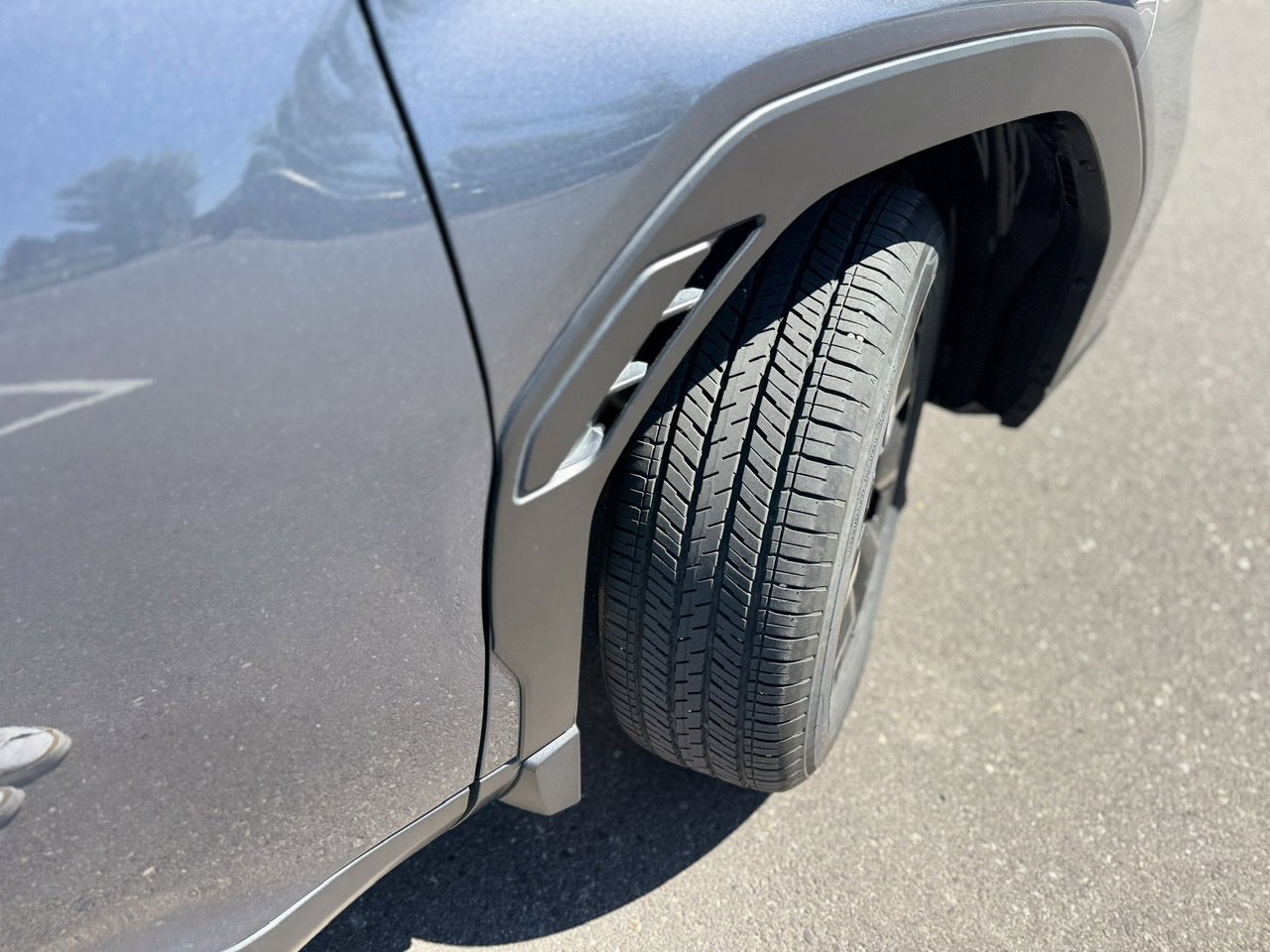 Used 2025 Magnetite Gray Metallic Subaru Premium image 54