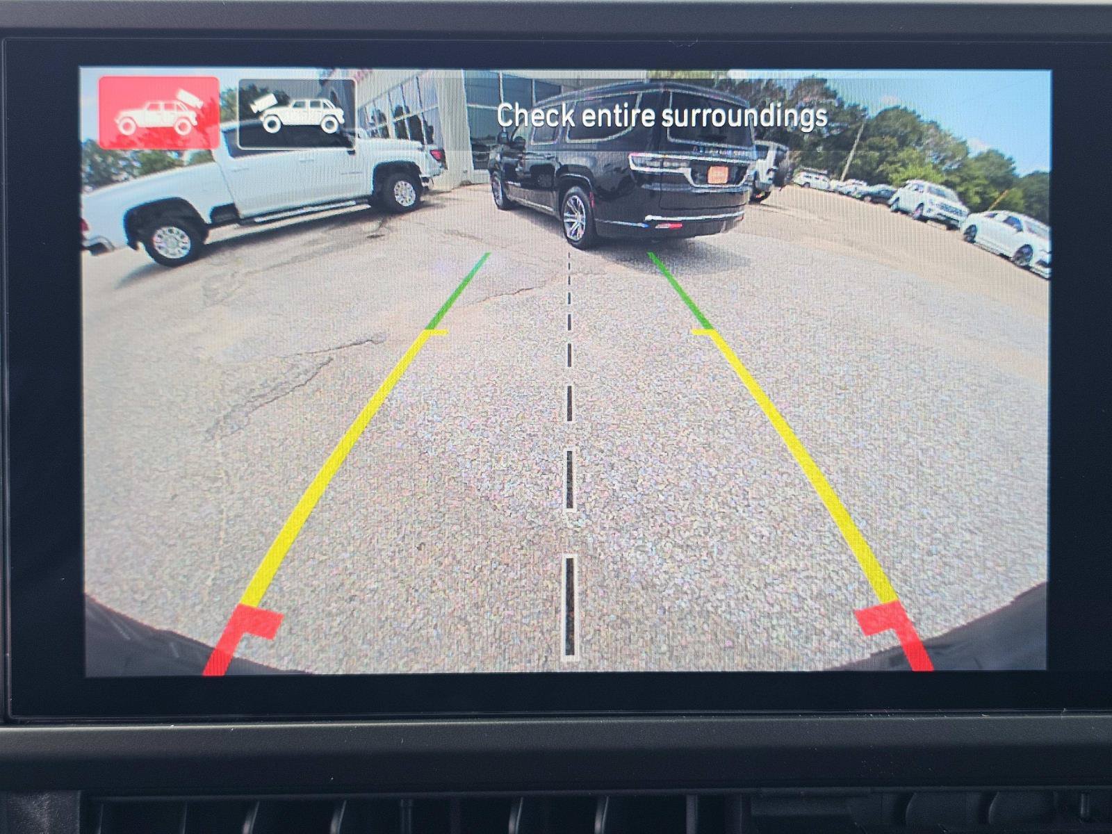 New 2026 Granite Crystal Metallic Clear-Coat Exterior Paint Jeep Rubicon X image 31
