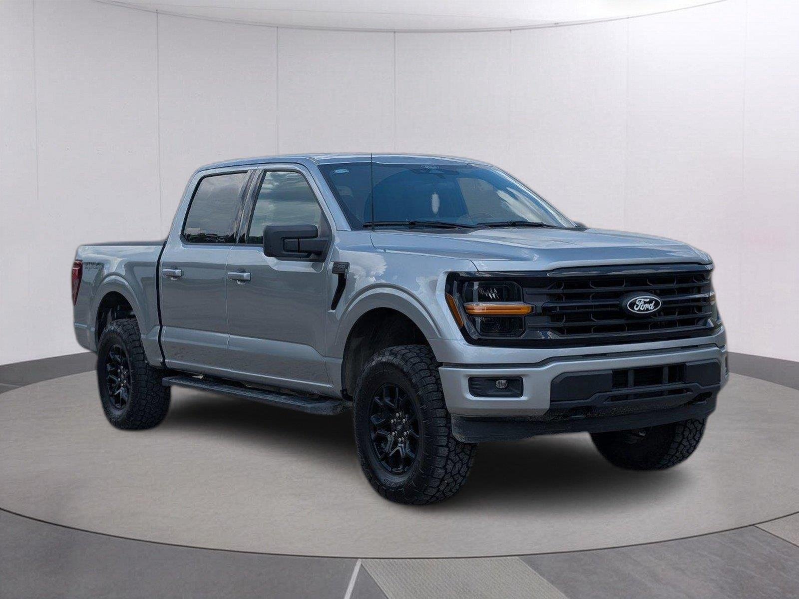 Used 2026 Iconic Silver Ford XLT image 9