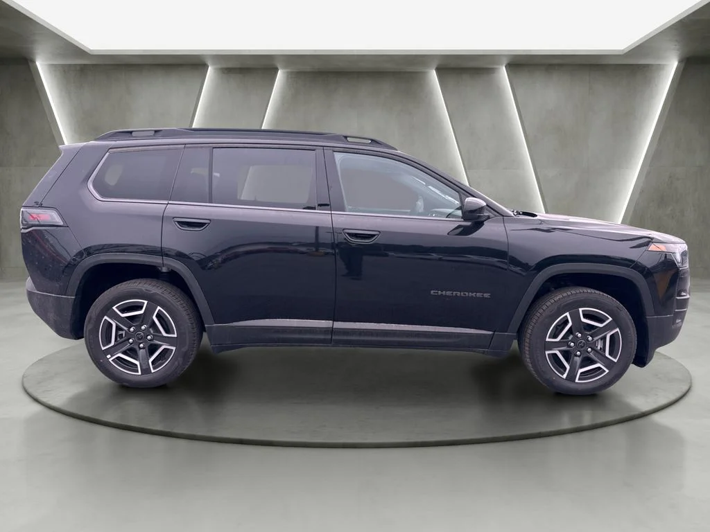 New 2026 Diamond Black Crystal Pearlcoat Jeep Laredo image 6