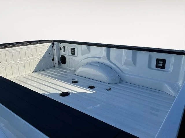 New 2026 Star White Metallic Tri-Coat Ford F-350® Platinum® image 30