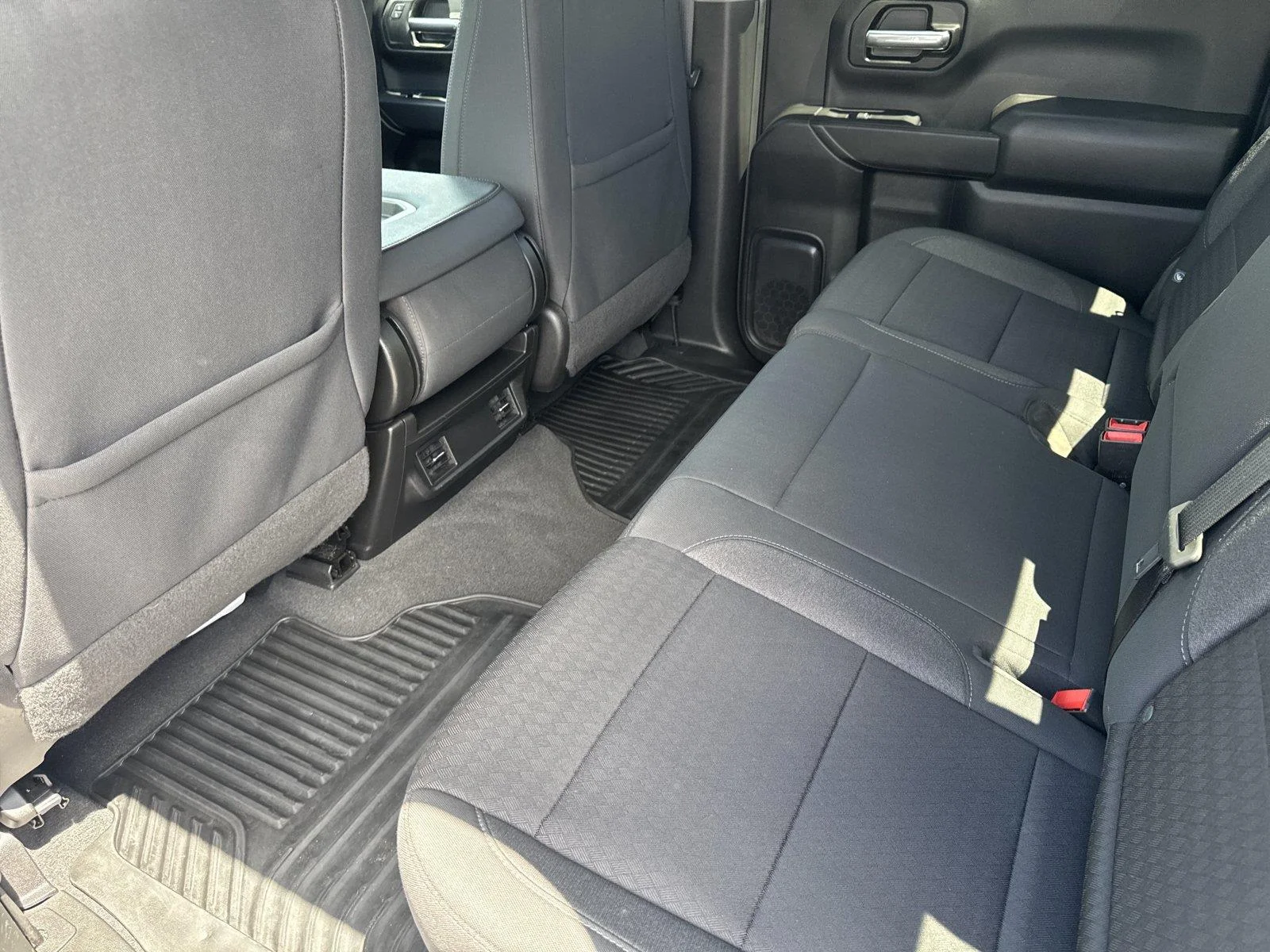 Used 2022 Summit White Chevrolet Custom image 30