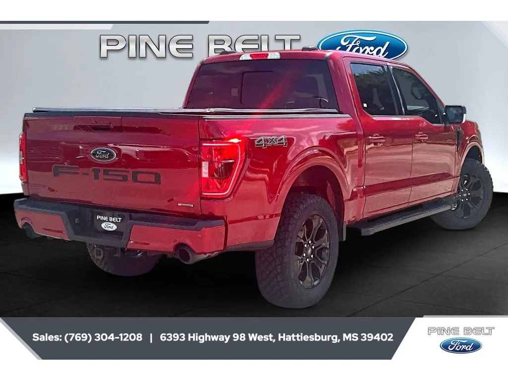 Used 2022 Rapid Red Metallic Tinted Clearcoat Ford XLT image 11