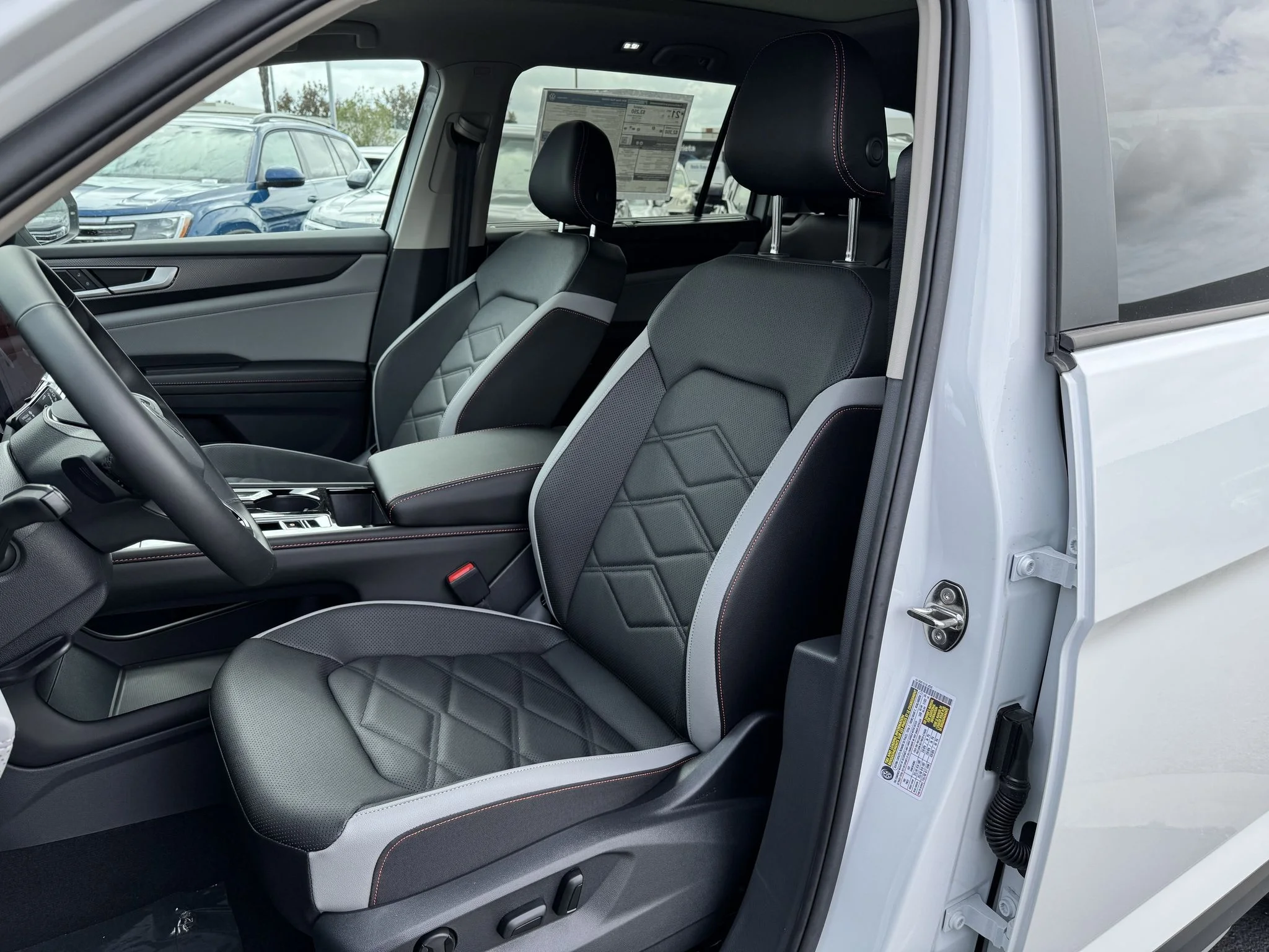 New 2026 Opal White Pearl Volkswagen 2.0T Peak Edition image 13