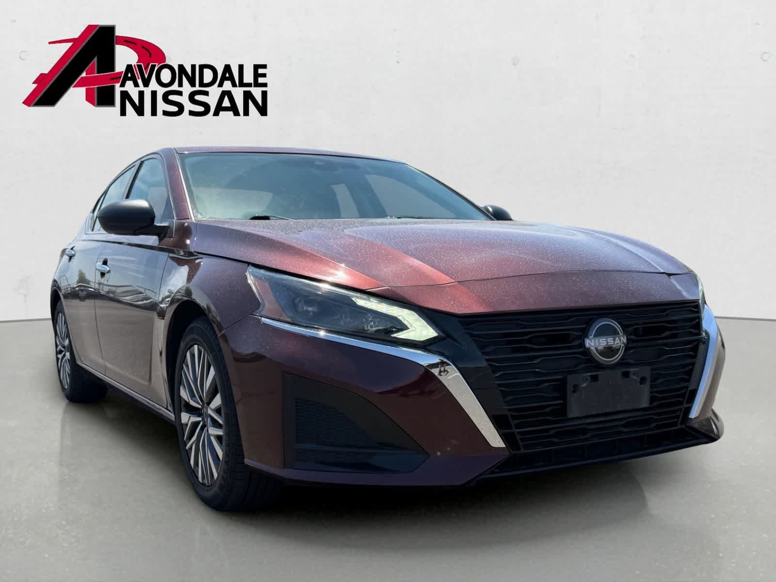 Certified Used 2024 Garnet Pearl Metallic Nissan 2.5 SV image 9