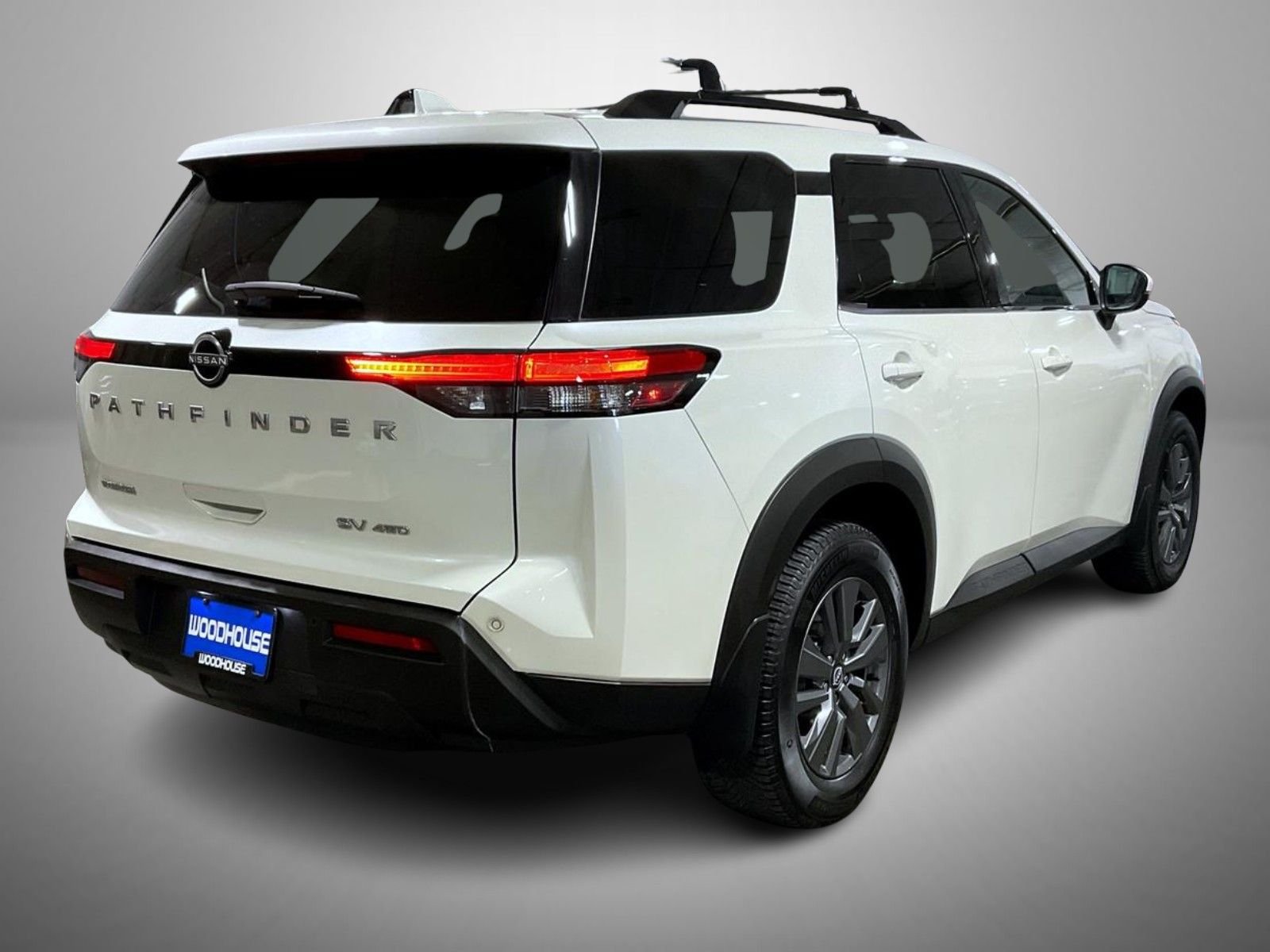 Used 2024 White Nissan SV image 5