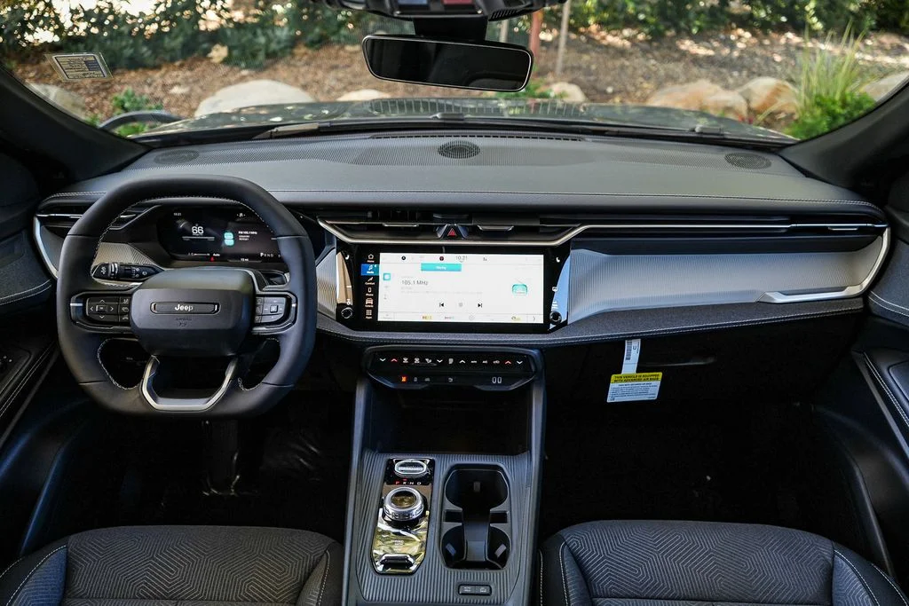 New 2026 Sting-Gray Clearcoat Jeep Laredo image 13