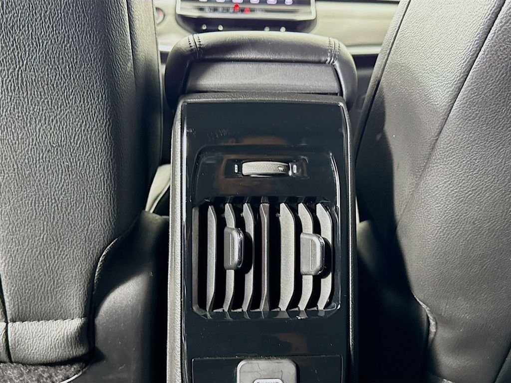 2025 Jeep Compass Limited - Photo 29