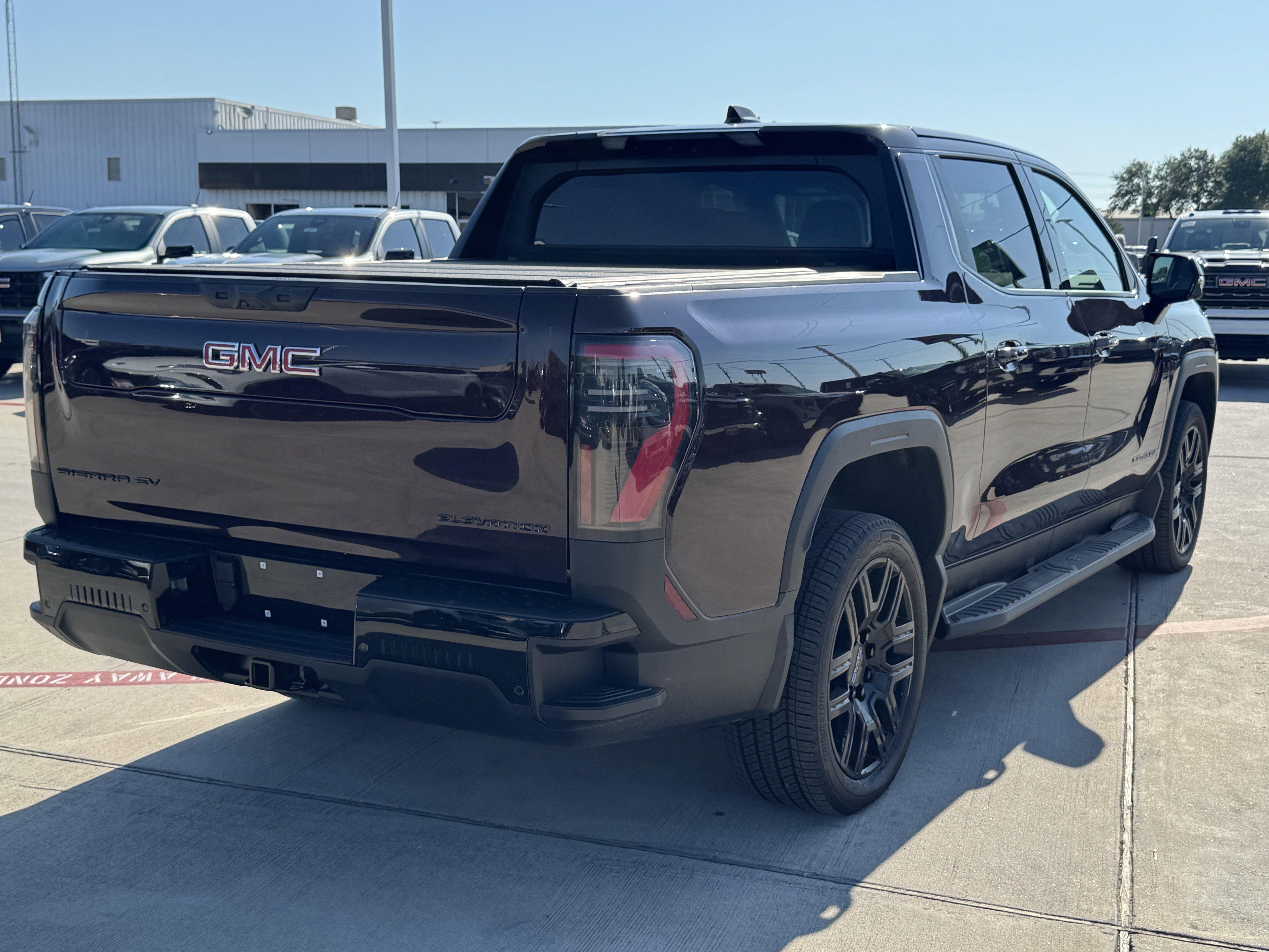 New 2026 Dark Ember Metallic GMC Elevation Extended Range image 7