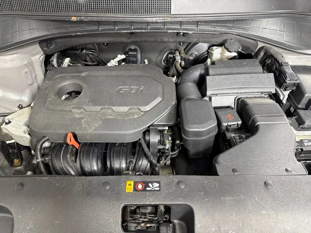Used 2017 Silver Kia LX image 9
