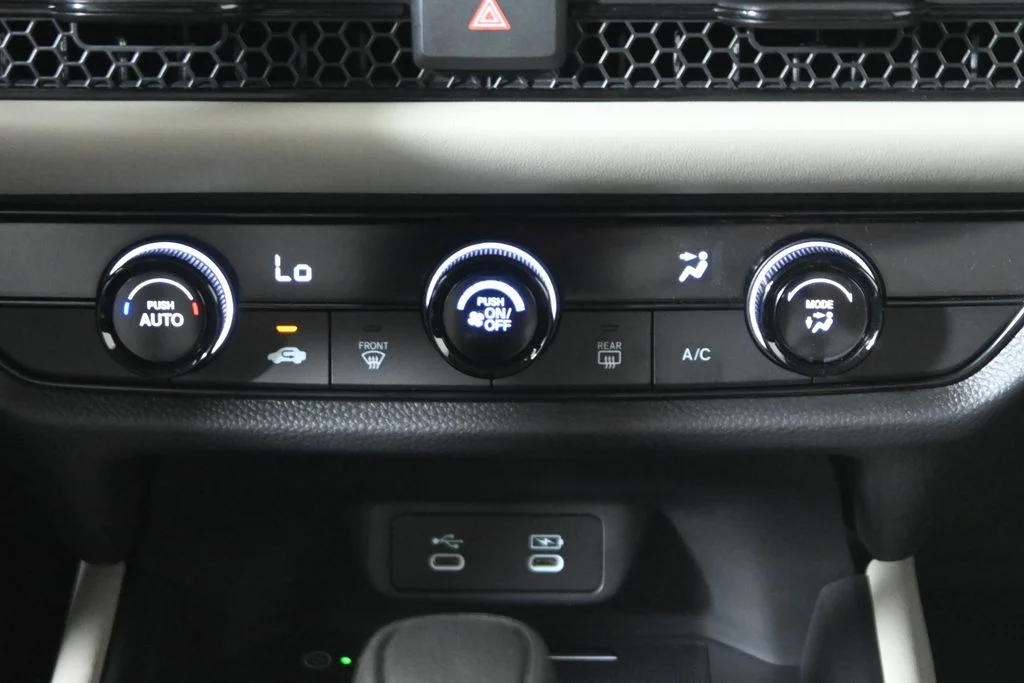 Used 2026 White Honda LX image 20
