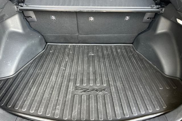 Certified Used 2023  Toyota XLE image 19