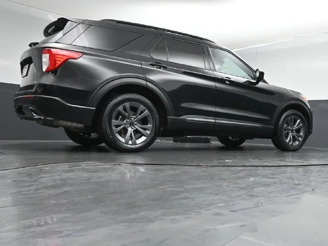 Certified Used 2024 Agate Black Metallic Ford XLT image 44