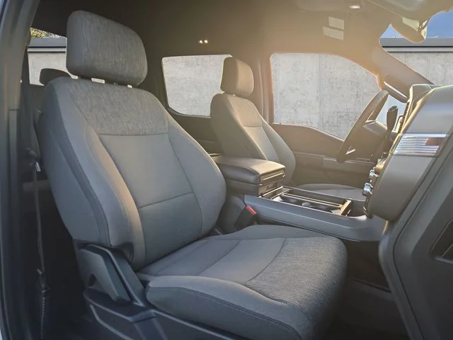 Certified Used 2024 Avalanche Ford XLT image 15