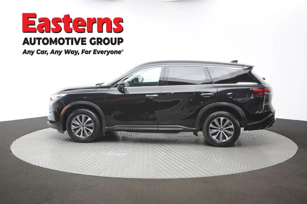 Used 2023 Black INFINITI PURE image 63