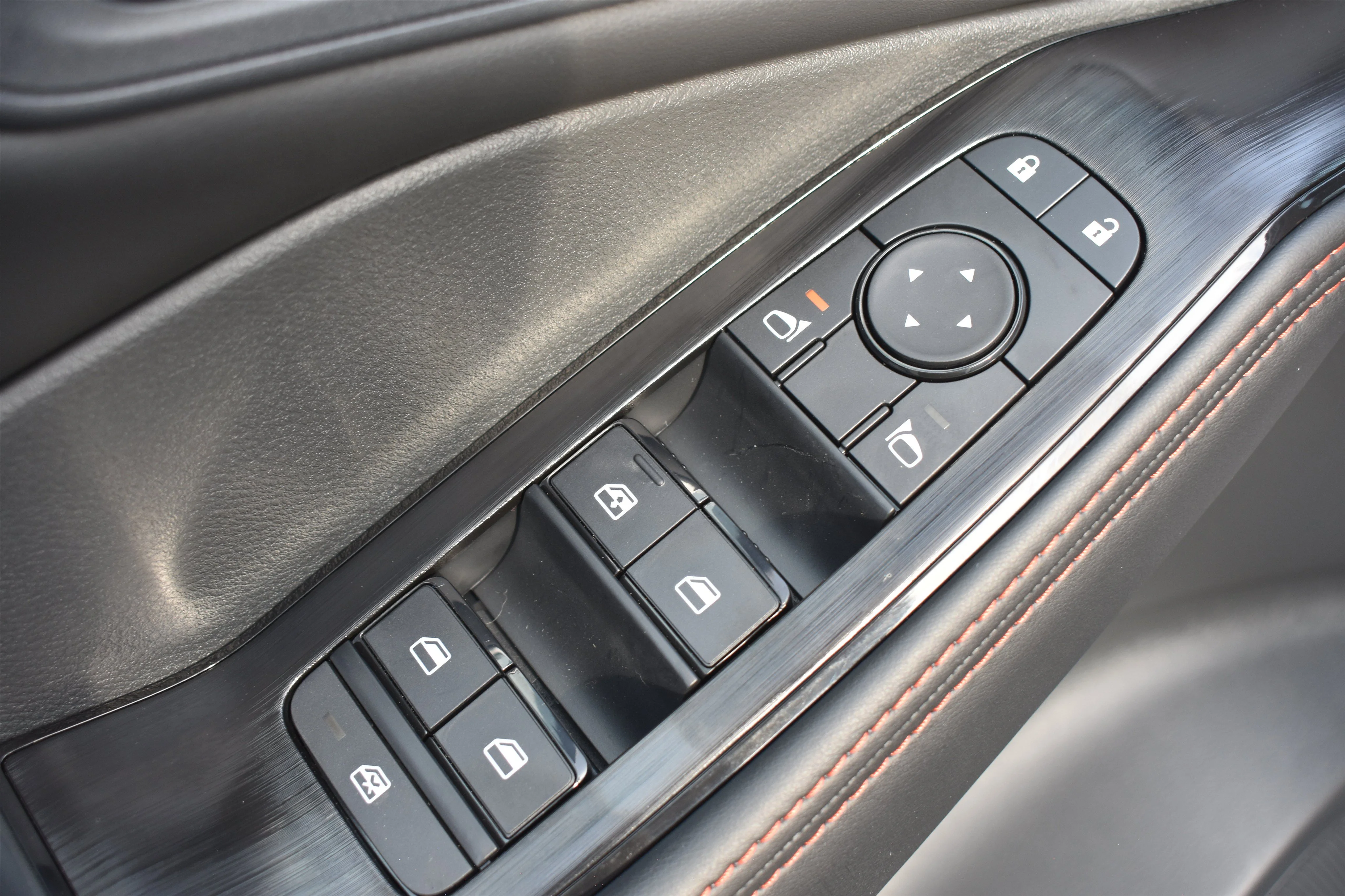 New 2026 Boulder Gray Pearl Nissan Rock Creek image 12