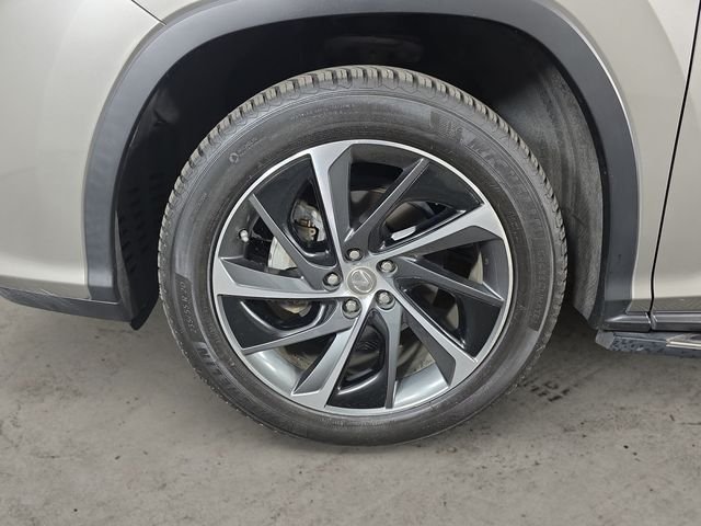Used 2017 Silver Lexus 450h image 9