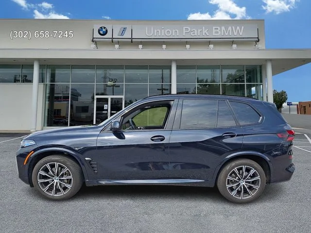Certified Used 2024 Carbon Black Metallic BMW xDrive40i image 7