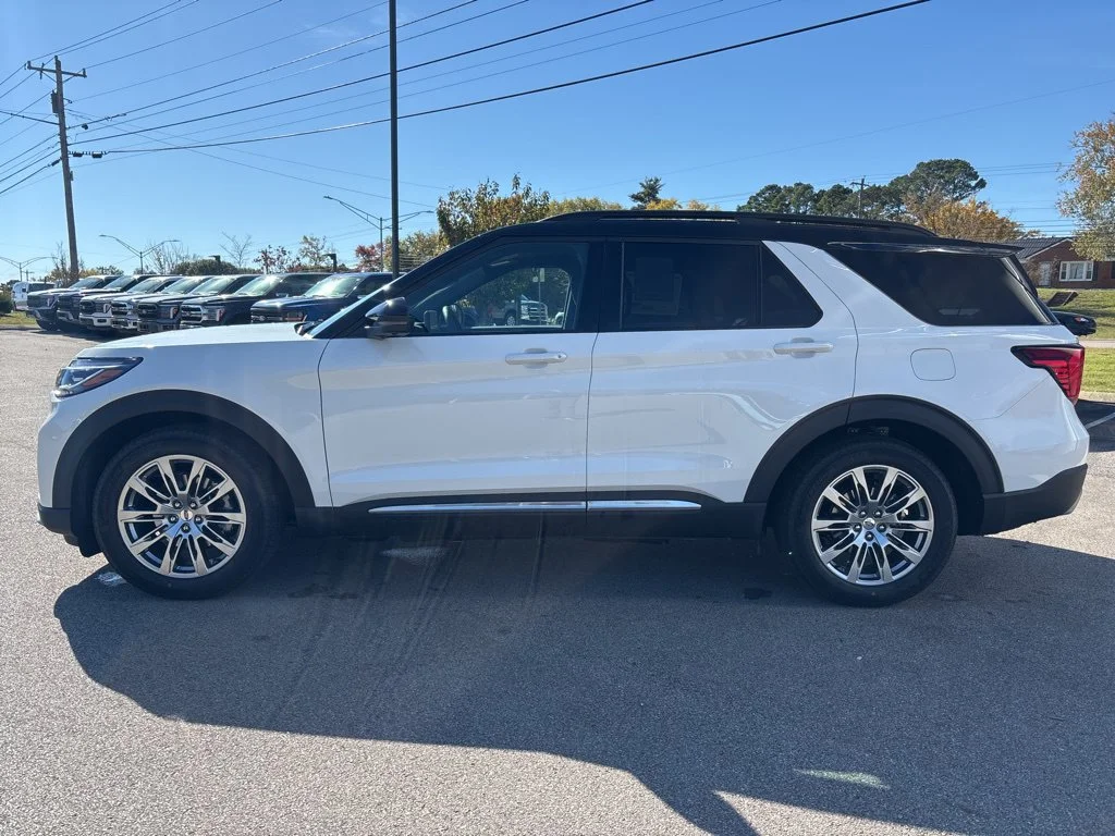 New 2026 White Ford Platinum image 5