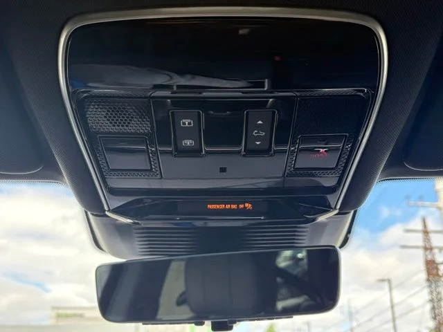 New 2026 Santorini Black Land Rover SE image 18