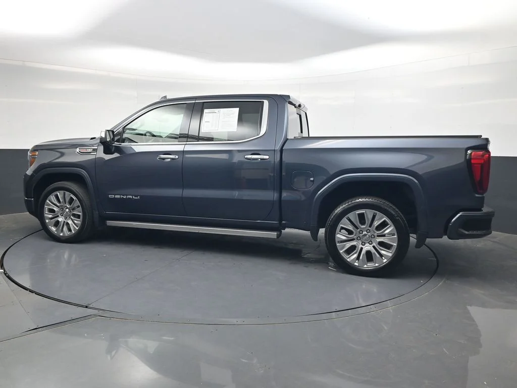Used 2022 Blue GMC Denali image 8