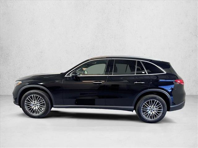 New 2026 Black Mercedes-Benz GLC 300 image 38