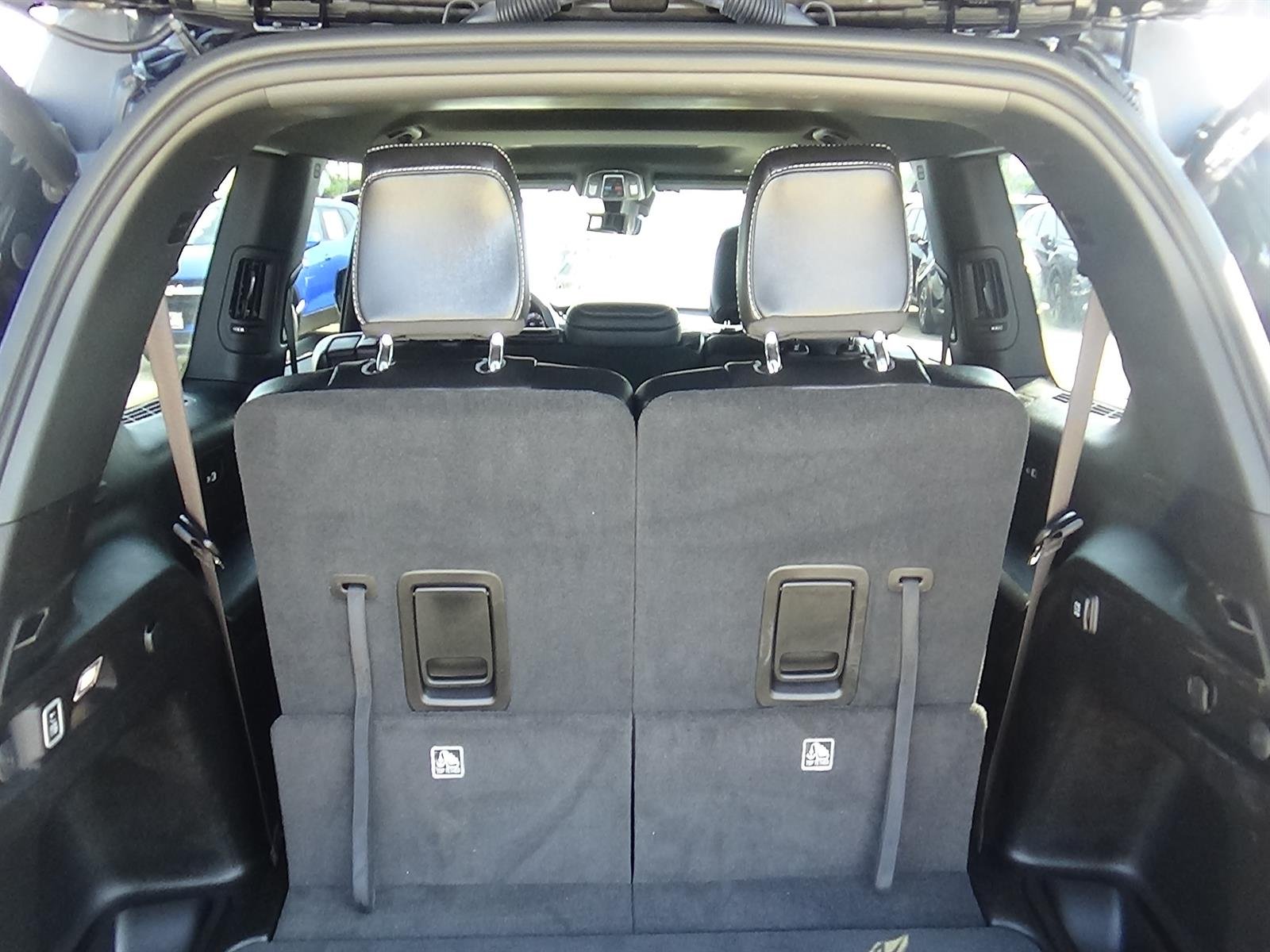 Certified Used 2025 Diamond Black Crystal Pearl Coat (pxj) Jeep Altitude X image 10