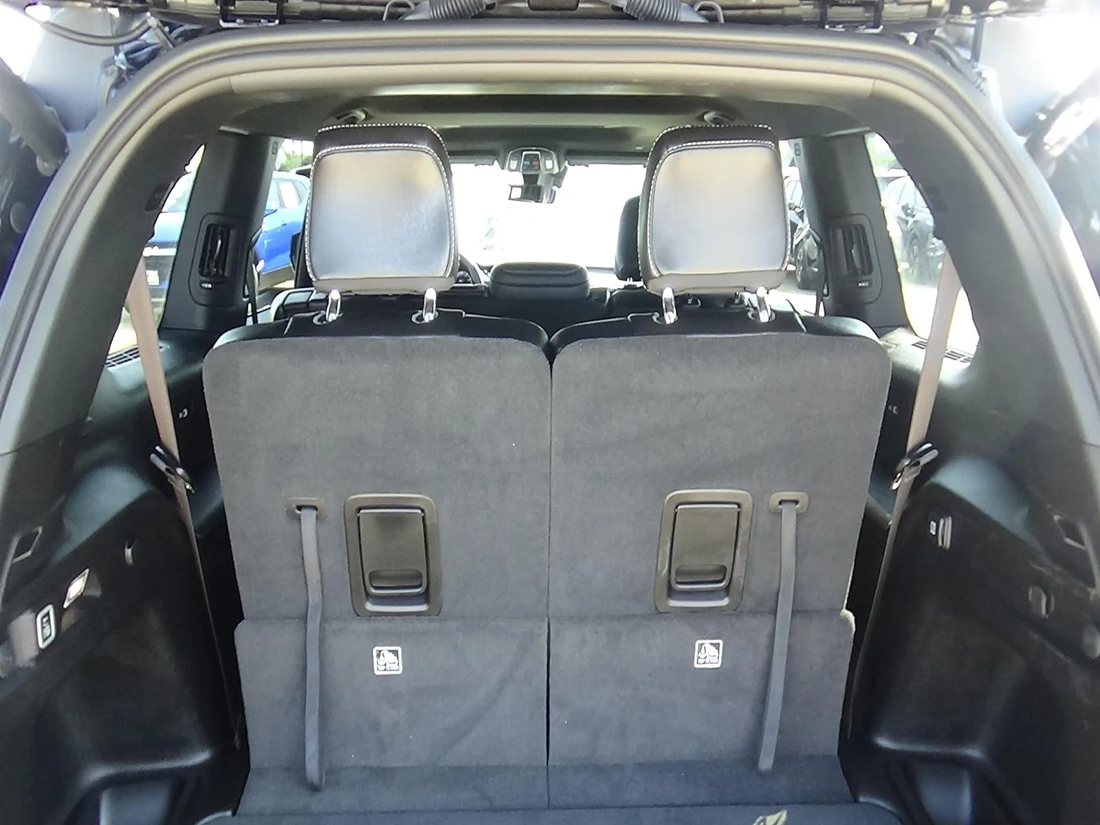 Certified Used 2025 Diamond Black Crystal Pearl Coat (pxj) Jeep Altitude X image 10