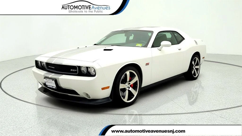 2012 Dodge Challenger SRT8 392's photo