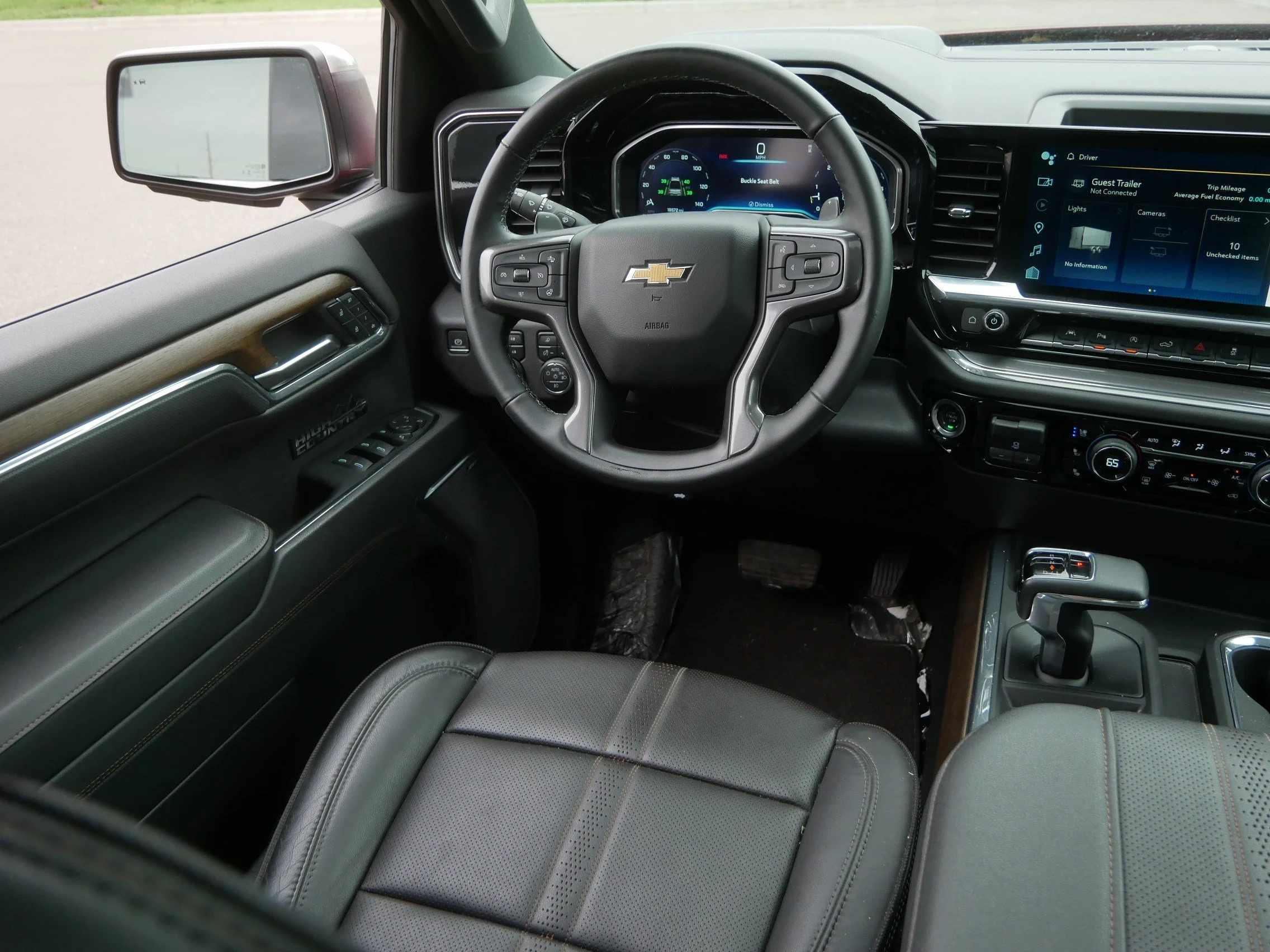 Used 2024 Red Chevrolet High Country image 9