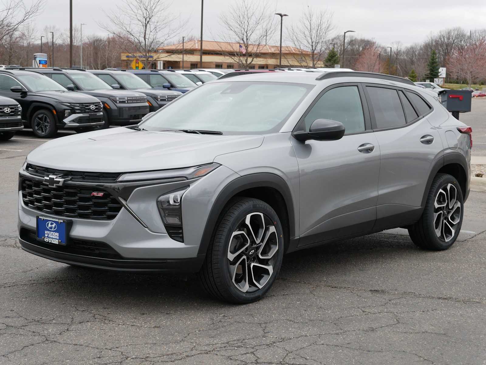 Used 2024 Chevrolet Trax RS with VIN KL77LJE2XRC038690 for sale in Mankato, Minnesota