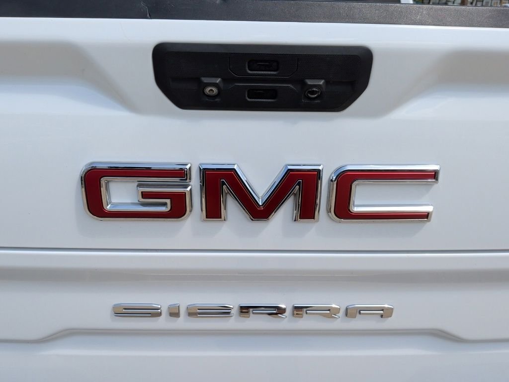 Used 2021 White GMC AT4 image 49