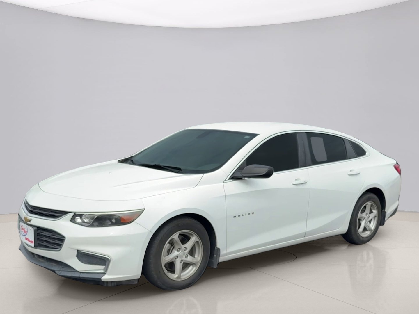 Used 2017 White Chevrolet LS image 1