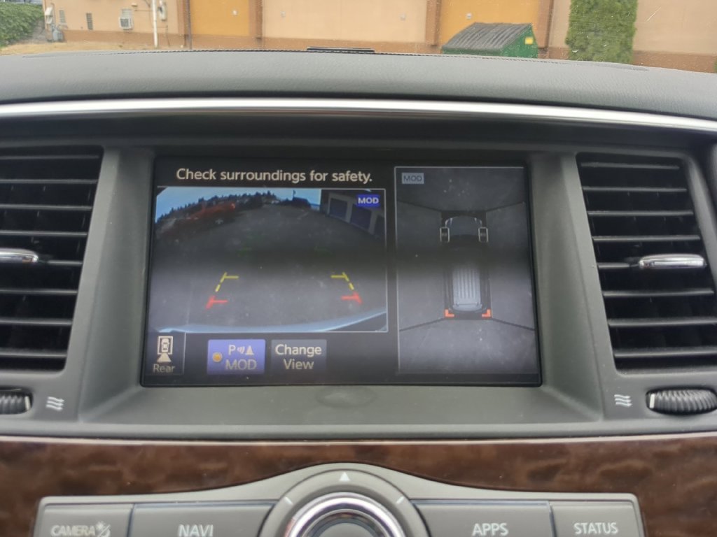 Used 2019 Silver Nissan SL image 25