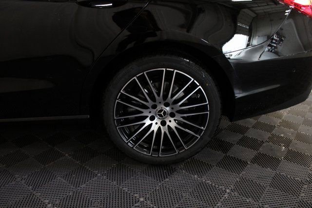 2025 Mercedes-Benz C-Class Sedan C 300 - Photo 45