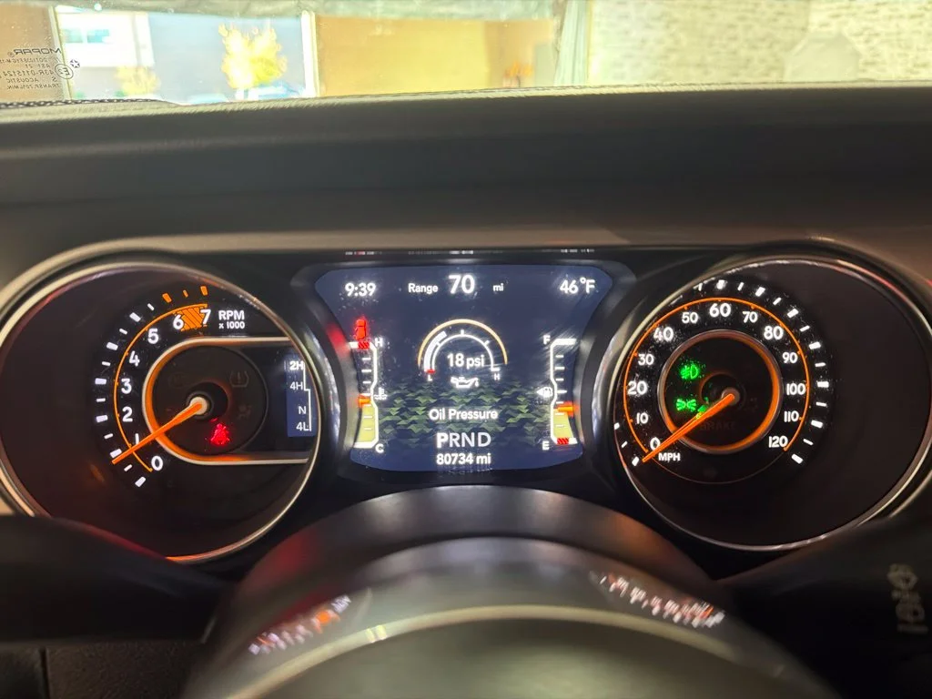 Used 2019 Bright White Clearcoat Jeep Unlimited Sahara image 33