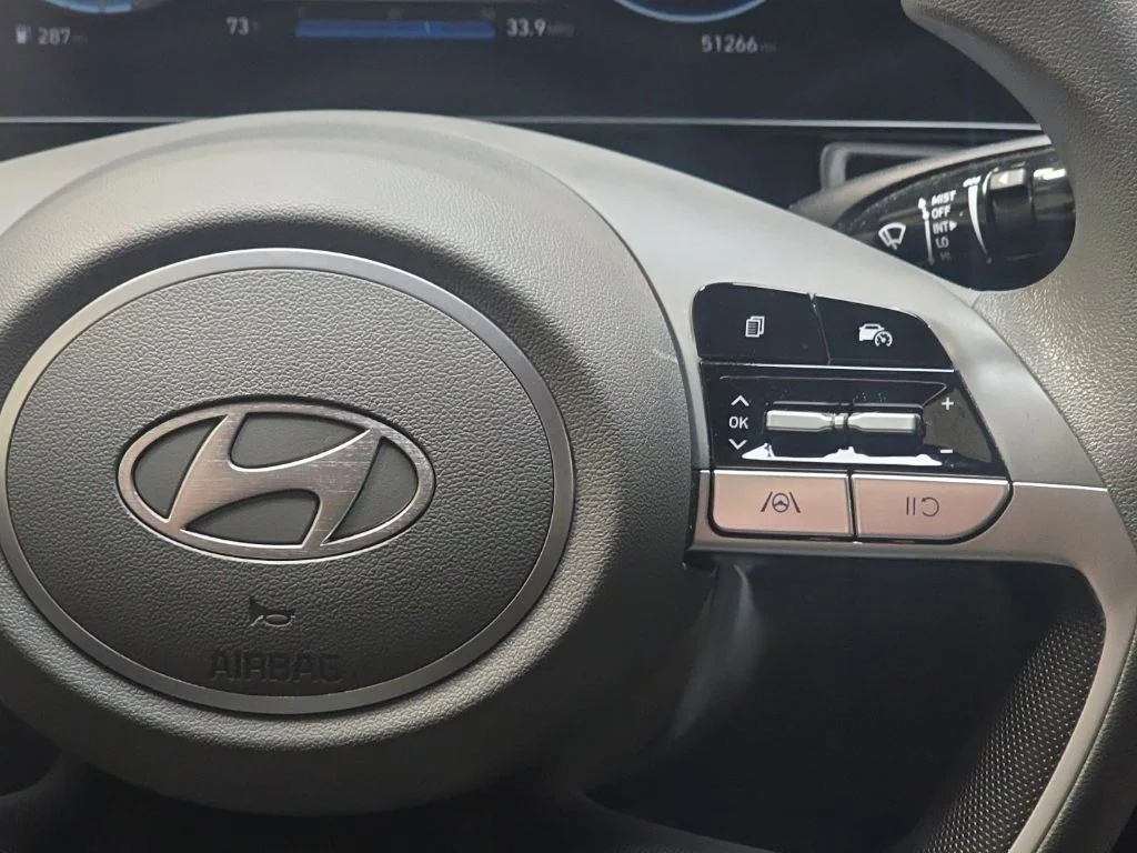 Used 2024 Amazon Gray Hyundai SEL image 16
