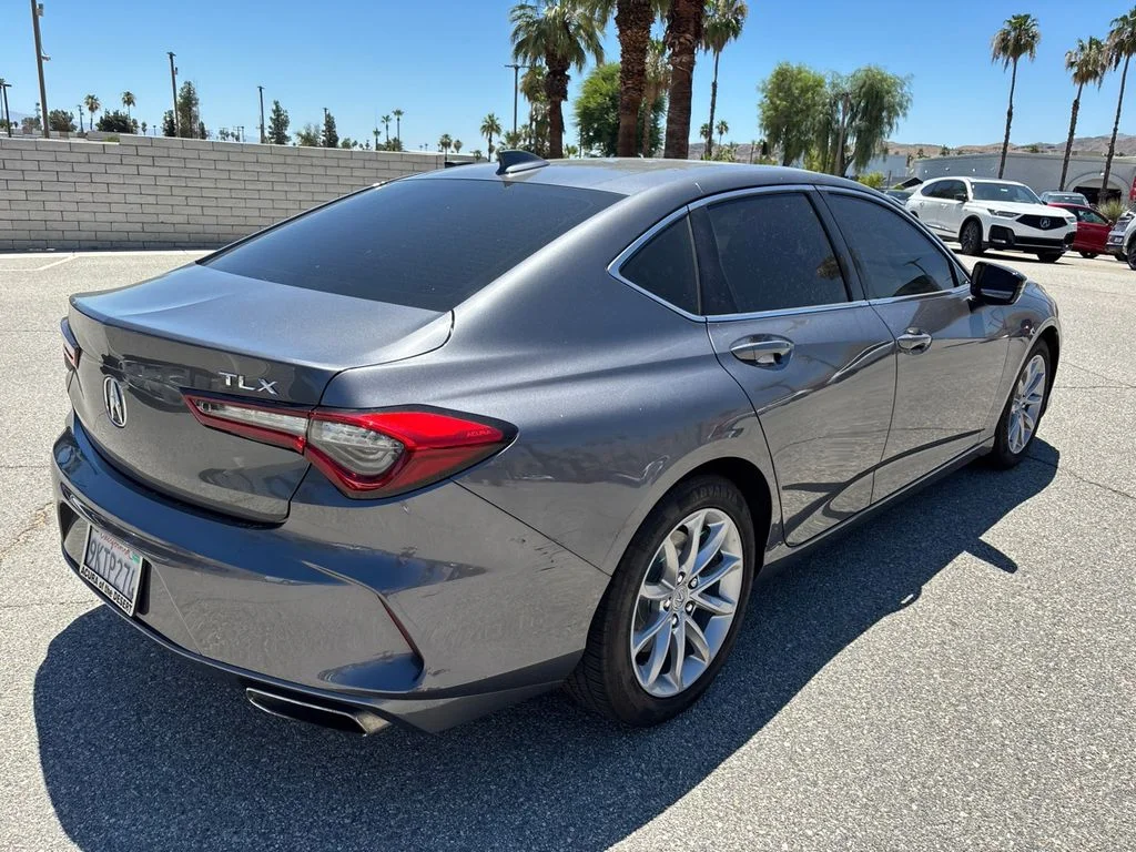 Used 2023  Acura Base image 6