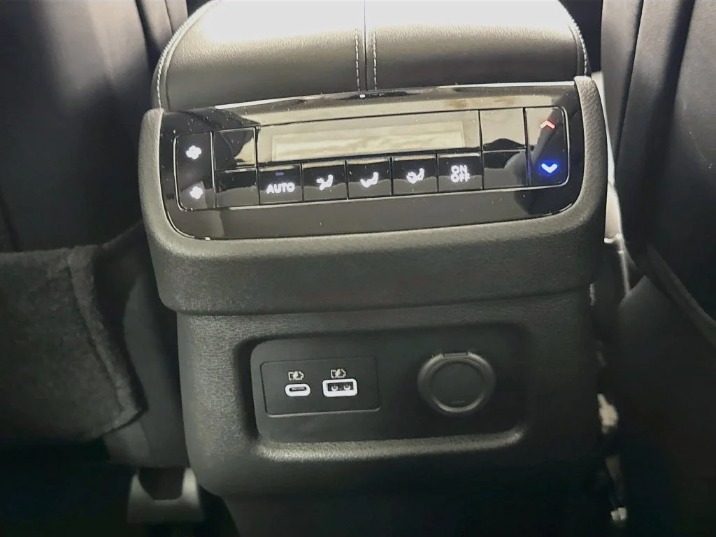 Certified Used 2024 Black INFINITI LUXE image 34