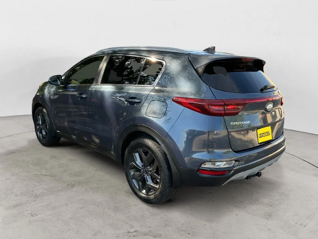 Used 2020 Blue Kia S image 11