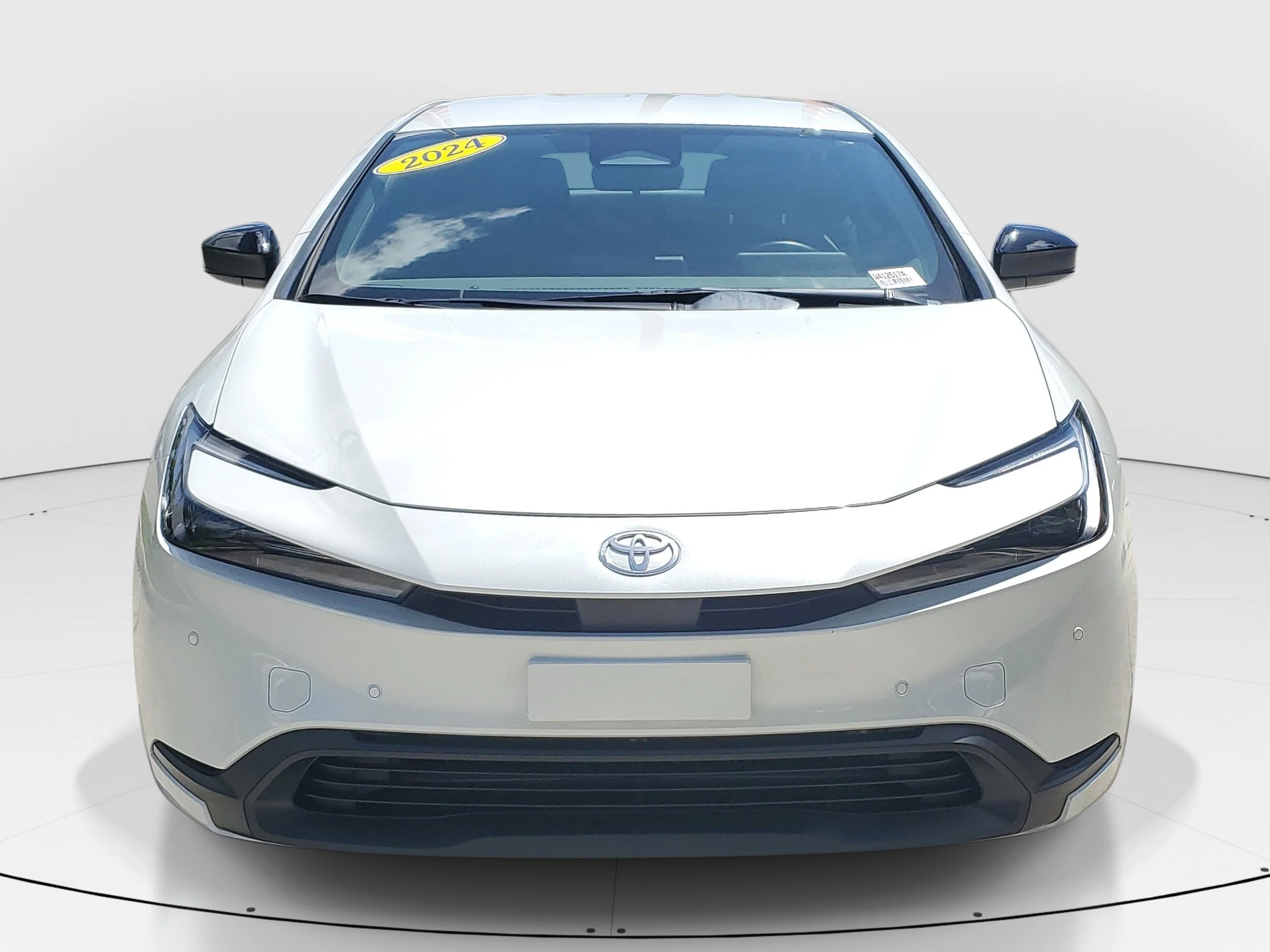 Certified Used 2024 Pearl Toyota LE image 2