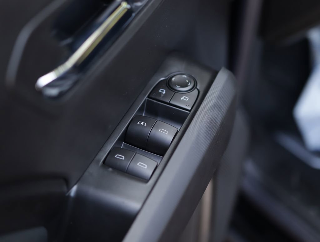 New 2026 Onyx Black GMC Elevation image 27