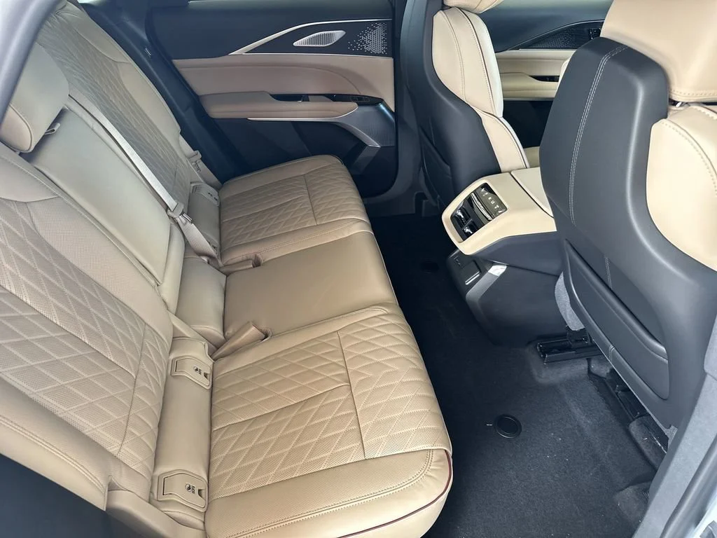 2026 Cadillac LYRIQ Signature Sport - Photo 30