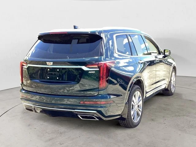 Used 2025 Emerald Cadillac Premium Luxury image 5