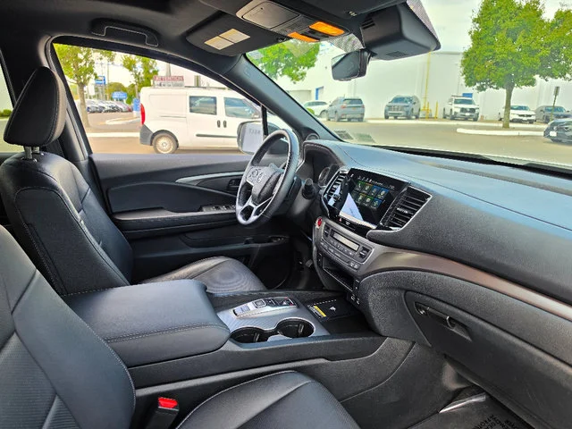 2024 Honda Passport EX-L - Photo 13