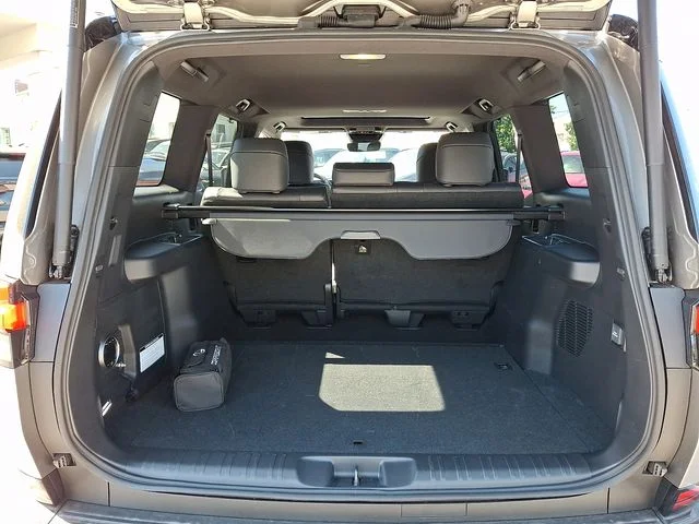 Used 2025 Silver / Black Lexus 550 Overtrail+ image 27