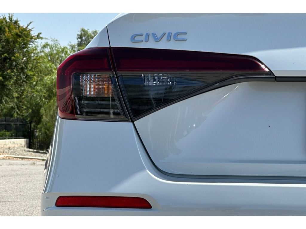 Certified Used 2025 Platinum White Pearl Honda 4D LX image 46