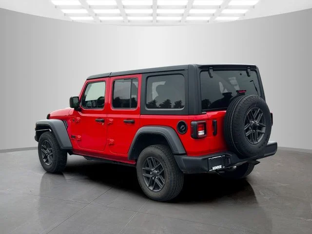 Used 2024 Red Jeep Sport S image 5